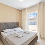 Lägenhetshotell Nk Porto Heli