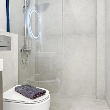 Ξενοδοχείο με διαμερίσματα Nk